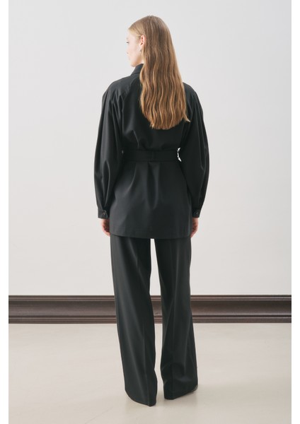 Geniş Kol Kemerli Gömlek Siyah