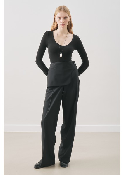 Klasik Kesim Kumaş Pantolon Siyah fiyatları