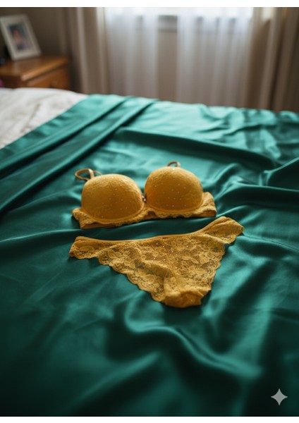 Kadın Balenli Dantelli Taş Detaylı Iç Çamaşır Takımı - Sarı / Siyah / Beyaz / Kırmızı fırsatları