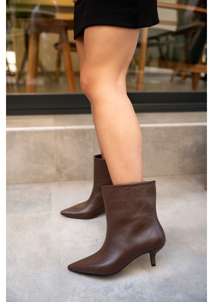 Saves Acı Kahve Düz Dikiş Detaylı Kadın Bot fırsatları