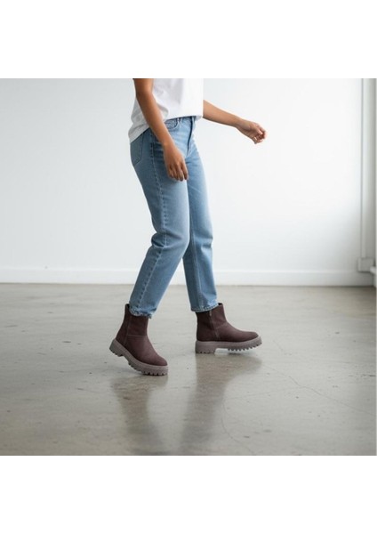 Kahve Süet Hakiki Deri Kalın Tabanlı Içten Fermuarlı Kadın Bot