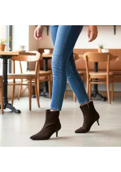 Kahve Süet Sivri Burun Kadın Klasik Bot fiyatları