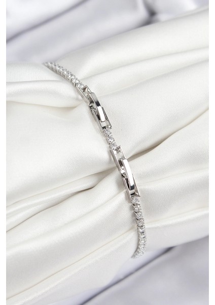 Pirinç Zirkon Taşlı Pembe Kalp Model Gümüş Renk Kadın Bileklik fiyatları