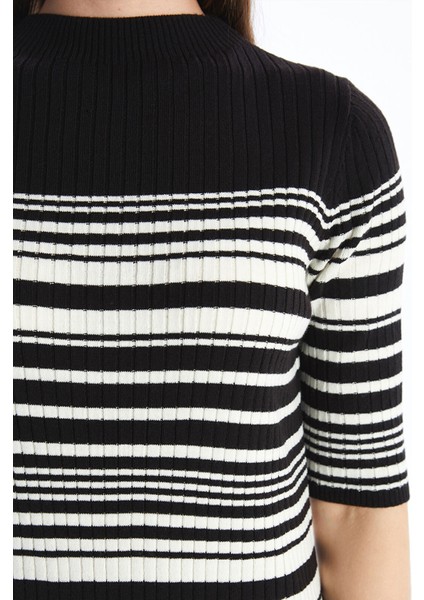 Yeni Sezon Bisiklet Yaka Çizgili Kısa Kollu Kadın Triko Elbise fırsatları