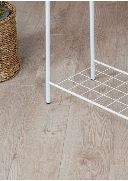 Elite1 Beyaz Metal Raflı Elbise Askısı Ayaklı Askılık Konfeksiyon Askılık indirimleri