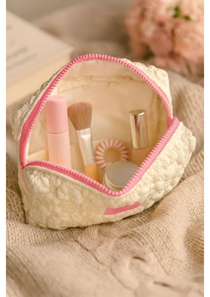 Ekru Renk Dikdörtgen Makyaj Çantası modelleri