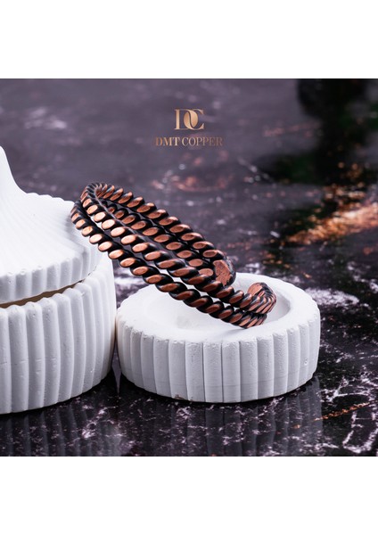 Dmt Copper El Yapımı Şık Tasarım Kalın Dövülmüş Saf Bakır Bilezik Bakır Takı Bilekliği Işıklı Kutulu modelleri