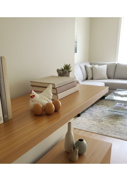 Dekoratif Tavuk ve Yumurtalar Biblo Seti - Bereket ve Bolluk Temalı Beyaz Tavuk Figürü