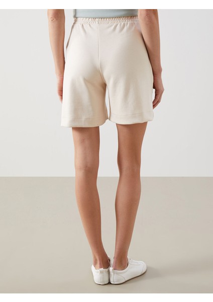 Yeni Sezon Beli Lastikli Kadın Şort fırsatları