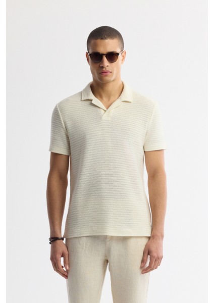 Erkek Ekru Apaj Yaka Çizgili Pamuklu Jakarlı Regular Fit T-Shirt A51Y1152