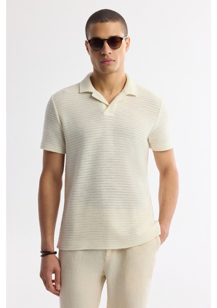 Erkek Ekru Apaj Yaka Çizgili Pamuklu Jakarlı Regular Fit T-Shirt A51Y1152 indirimleri