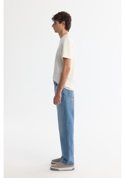 Erkek Mavi Eskitme Yıkama Tokyo Straight Fit Jean Pantolon A42Y3535 modelleri