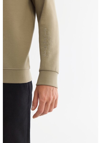 Erkek Vizon Bisiklet Yaka Pamuklu Baskılı Elastan Regular Fit Sweatshirt A42Y1206 modelleri