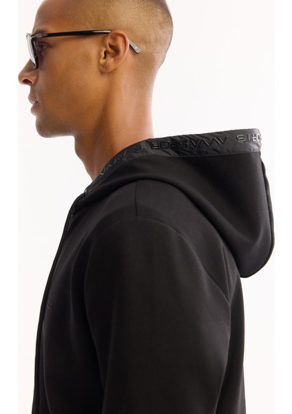 Erkek Siyah Kapüşonlu Yaka Fermuarlı Pamuklu Bi-Stretch Regular Fit Sweatshirt A52Y1270 fırsatları