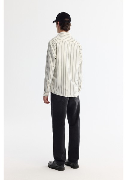 Erkek Beyaz Alttan Britli Yaka Çizgili Rayon Regular Fit Gömlek A42Y2051 indirimleri