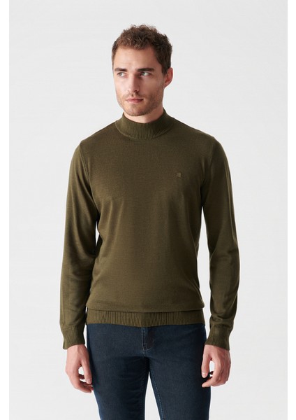 Erkek Haki Yarım Balıkçı Yaka Tüylenmeyen Triko Regular Fit Kazak E005001