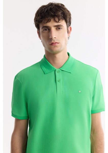 Erkek Yeşil Kıvrılmaz Polo Yaka %100 Pamuk Basic Regular Fit T-Shirt B001032 fiyatları