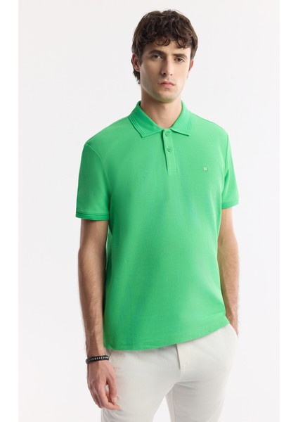 Erkek Yeşil Kıvrılmaz Polo Yaka %100 Pamuk Basic Regular Fit T-Shirt B001032 indirimleri