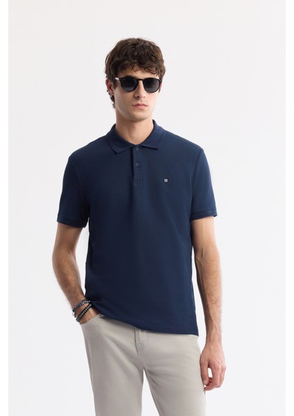 Erkek Lacivert Kıvrılmaz Polo Yaka %100 Pamuk Basic Regular Fit T-Shirt B001032