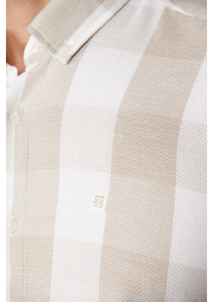 Erkek Bej %100 Pamuk Düğmeli Yaka Pamuklu Ekose Dokulu Regular Fit Gömlek A41Y2044 indirimleri