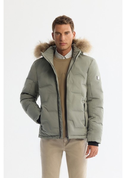 Erkek Nil Yeşili Kapüşonlu Su İtici Rüzgar Geçirmez Kaz Tüyü Şişme Comfort Fit Mont A42Y6010