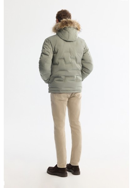 Erkek Nil Yeşili Kapüşonlu Su İtici Rüzgar Geçirmez Kaz Tüyü Şişme Comfort Fit Mont A42Y6010