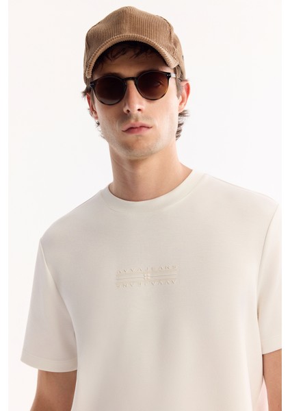 Erkek Ekru Bisiklet Yaka Viskon Karışımlı Bi-Stretch Baskılı Regular Fit T-Shirt A52Y1018