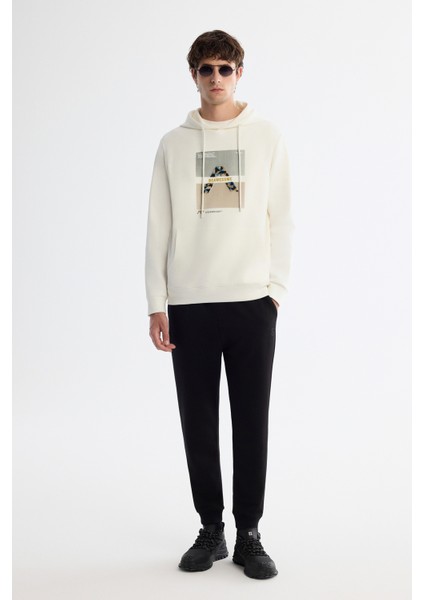 Erkek Ekru Kapüşonlu Pamuklu Baskılı Elastan Regular Fit Sweatshirt A42Y1321 indirimleri