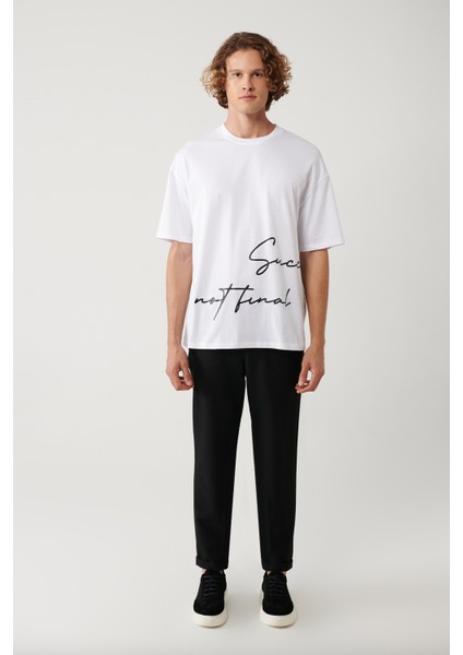 Erkek Beyaz %100 Pamuk Bisiklet Yaka Baskılı Oversize Fit T-Shirt A41Y1038 indirimleri