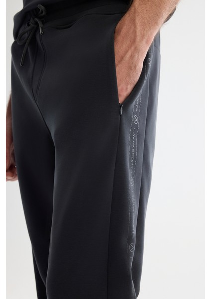 Erkek Antrasit Beli Lastikli Bağcıklı Soft Touch Regular Fit Eşofman Altı A42Y3417 indirimleri