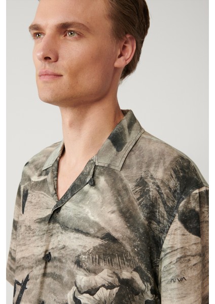 Erkek Gri %100 Viskon Apaj Yaka Viskon Tema Desenli Kısa Kollu Oversize Fit Gömlek A41Y2218 fiyatları