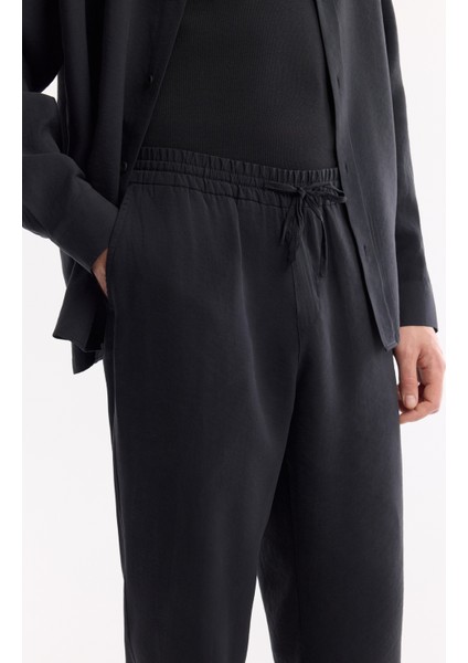 Erkek Siyah Beli Lastikli Bağcıklı Soft Touch Relaxed Fit Pantolon A51Y3031