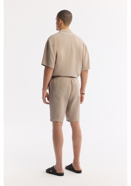 Erkek Bej Beli Lastikli Bağcıklı Soft Touch Relaxed Fit Şort A51Y3703 modelleri