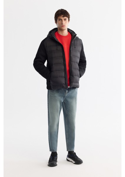 Erkek Siyah Kapüşonlu Su İtici Rüzgar Geçirmez Comfort Fit Mont A42Y6155