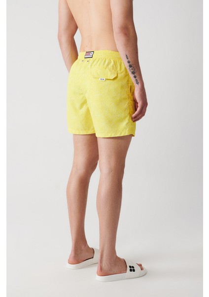Erkek Sarı Çiçek Baskılı Deniz Şortu A31Y3809