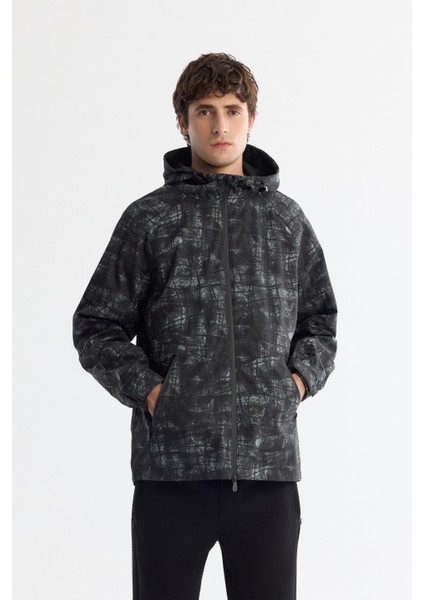 Erkek Siyah Kapüşonlu Rüzgar Geçirmez Mevsimlik Comfort Fit Mont A42Y6152