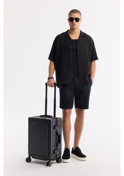 Erkek Siyah Apaj Yaka %100 Keten Kısa Kol Oversize Fit Gömlek A51Y2209