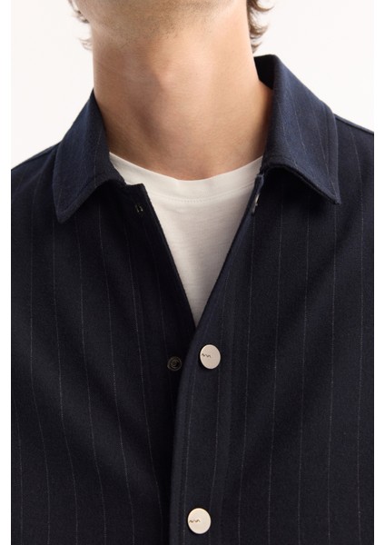 Erkek Lacivert Klasik Yaka Kolay Ütülenen Çizgili Comfort Fit Gömlek Ceket A52Y2018 indirimleri