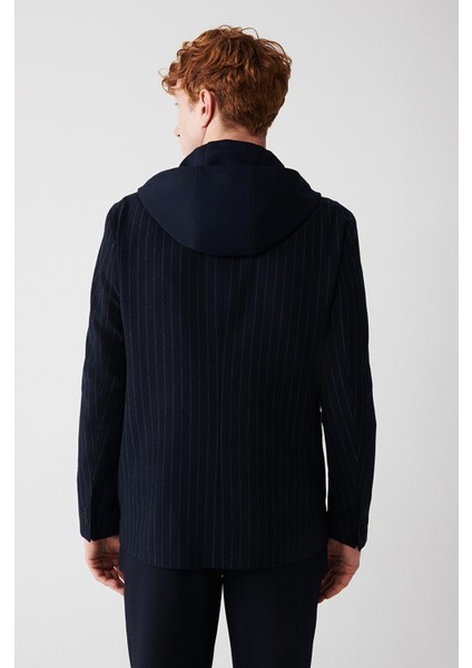 Erkek Lacivert Mono Yaka Çıkma Kapüşonlu Takma Cepli Ceket A32Y4019 fırsatları