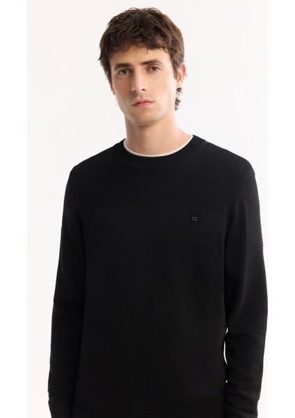 Erkek Siyah Bisiklet Yaka Rayon Tüylenmeyen Dokulu Triko Regular Fit Kazak A52Y5018 indirimleri