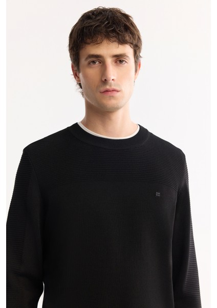 Erkek Siyah Bisiklet Yaka Rayon Tüylenmeyen Dokulu Triko Regular Fit Kazak A52Y5018