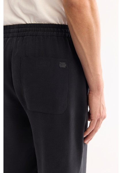 Erkek Siyah Beli Lastik Bağcıklı Soft Touch Relaxed Fit Pantolon A52Y3013