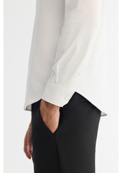 Erkek Beyaz Klasik Yaka Esnek Teknik Kumaş Slim Fit Gömlek A42Y2122 modelleri