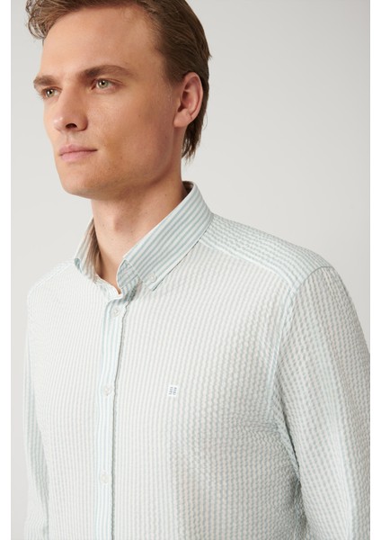 Erkek Açık Mavi Düğmeli Yaka Gofreli Kolay Ütülenebilir Slim Fit Gömlek A41Y2082 fiyatları