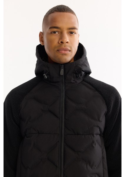 Erkek Siyah Kapüşonlu Rüzgar Geçirmez -5 Dereceye Dayanıklı Peluş Regular Fit Mont A52Y6077 fiyatları