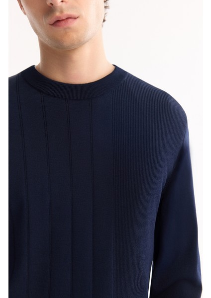 Erkek Lacivert Bisiklet Yaka Rayon Tüylenmeyen Dokulu Triko Regular Fit Kazak A52Y5017 indirimleri