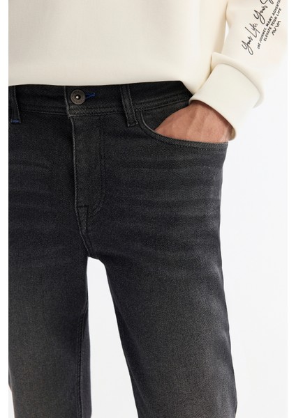 Erkek Siyah Eskitme Yıkama Rio Skinny Fit Jean Pantolon A42Y3524
