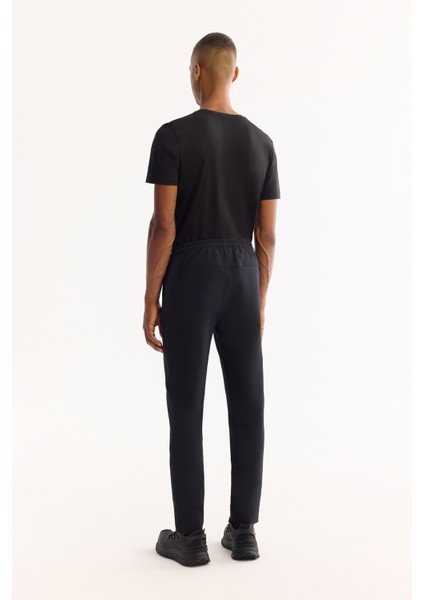 Erkek Siyah Beli Lastikli Bağcıklı Bi-Stretch Regular Fit Eşofman Altı A52Y3414 modelleri