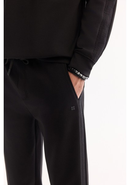 Erkek Siyah Beli Lastikli Bağcıklı Pamuklu Bi-Stretch Regular Fit Eşofman Altı A52Y3402