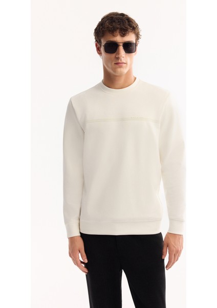 Erkek Ekru Bisiklet Yaka Pamuklu Bi-Stretch Baskılı Regular Fit Sweatshirt A52Y1325 indirimleri